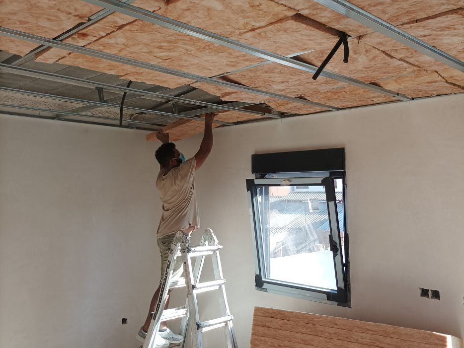 servicio-de-acondicionamiento-de-techos-con-aislante-castellon
